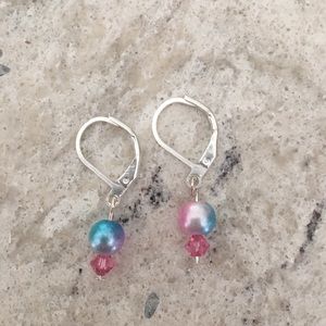 💕Girls delicate pearl and crystal earrings